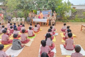 2e988f9c-cd92-4b15-bc4e-75d7829b5fea