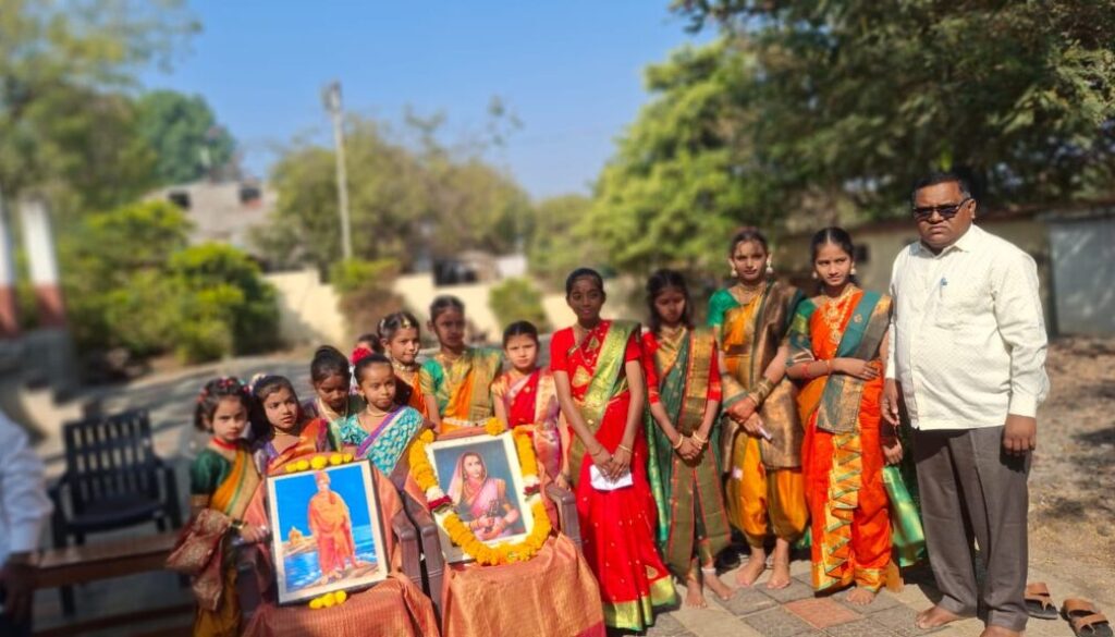 b8f9e09d-26b9-4460-866c-8cddf2a641ba